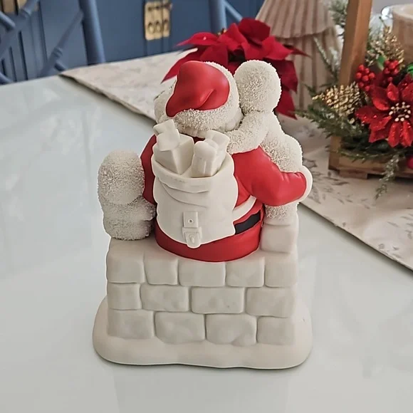 Vintage Dept 56 Snowbabies Guest Collection '..And We've Been Really Good' Santa - Picture 3 of 9